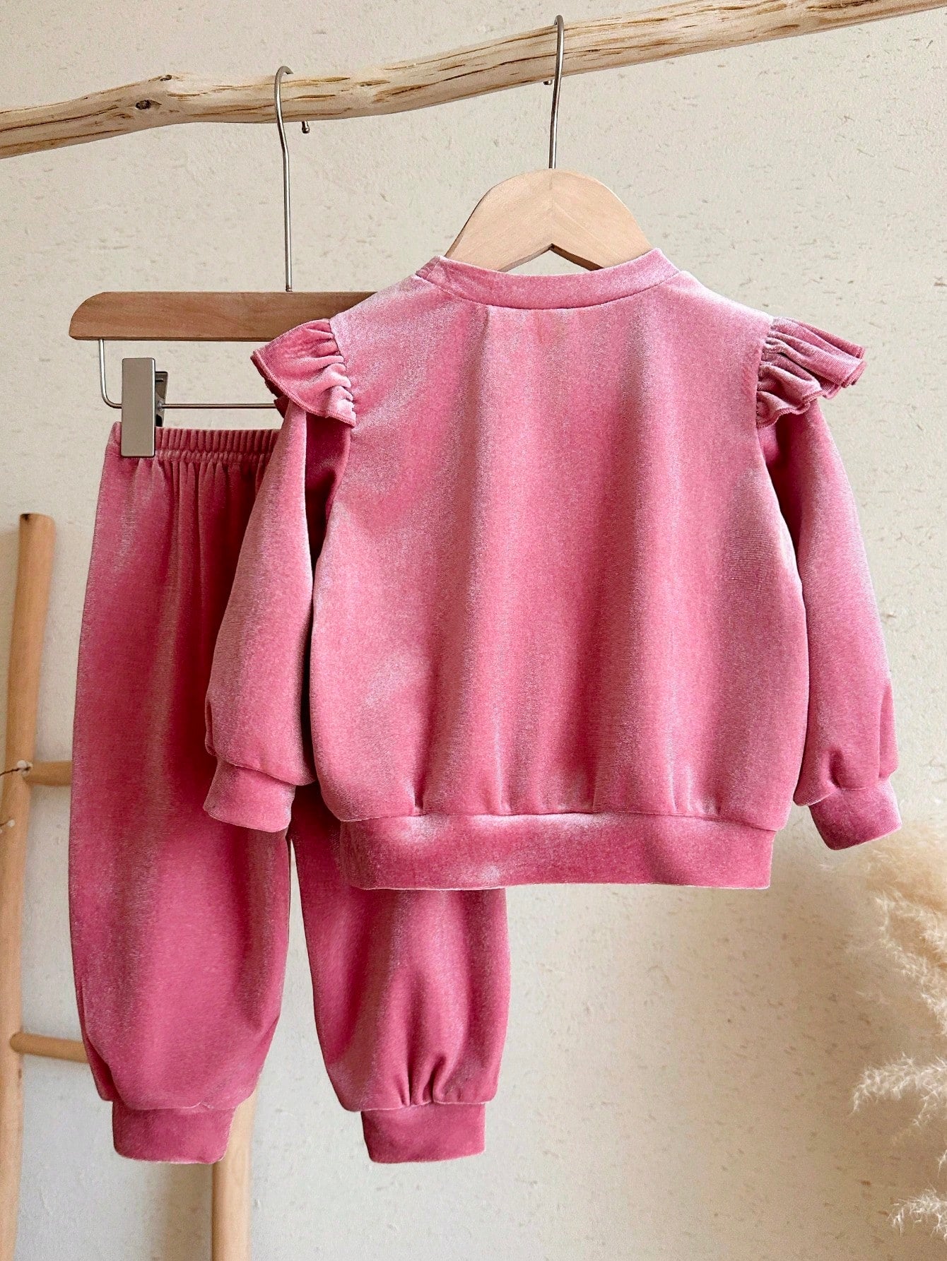 LMoss Kids Baby Girl Letter Print Flutter Sleeve Long Sleeve T-Shirt And Pants Casual Everyday Set