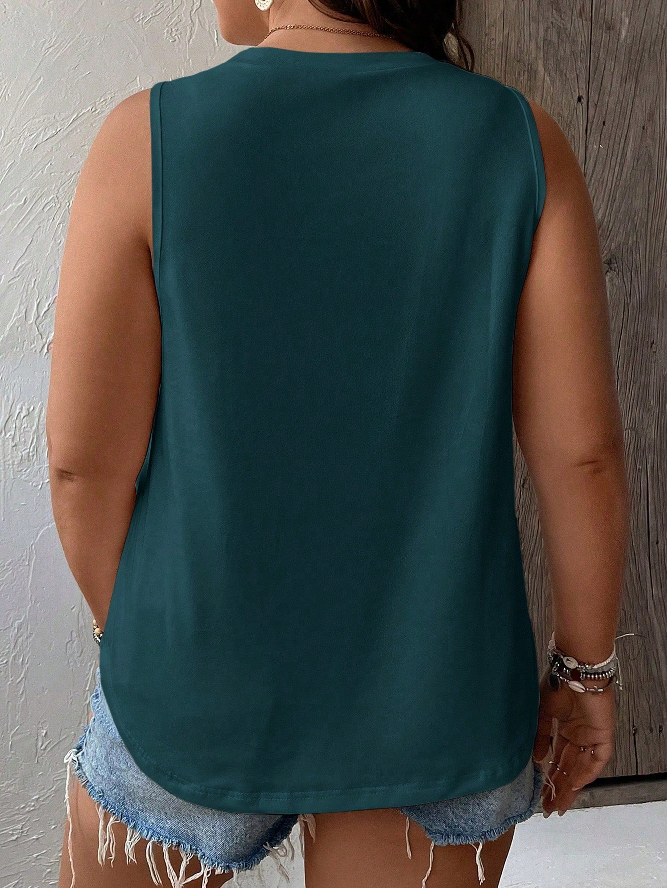 LUNE Plus Size Summer Casual Solid Color Curved Hem Tank Top Green Teal Turquoise