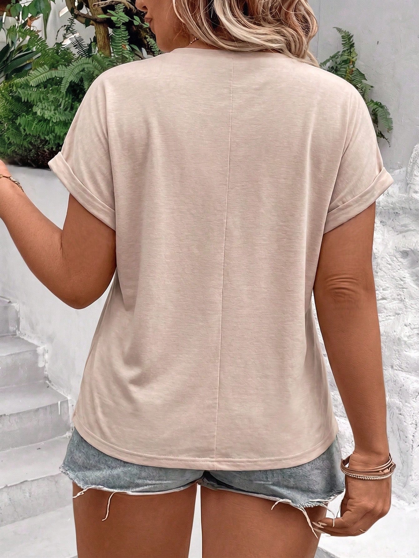 LUNE Plus Size Women's Solid Color V-Neck Short Sleeve Casual Versatile T-Shirt, Spring/Summer