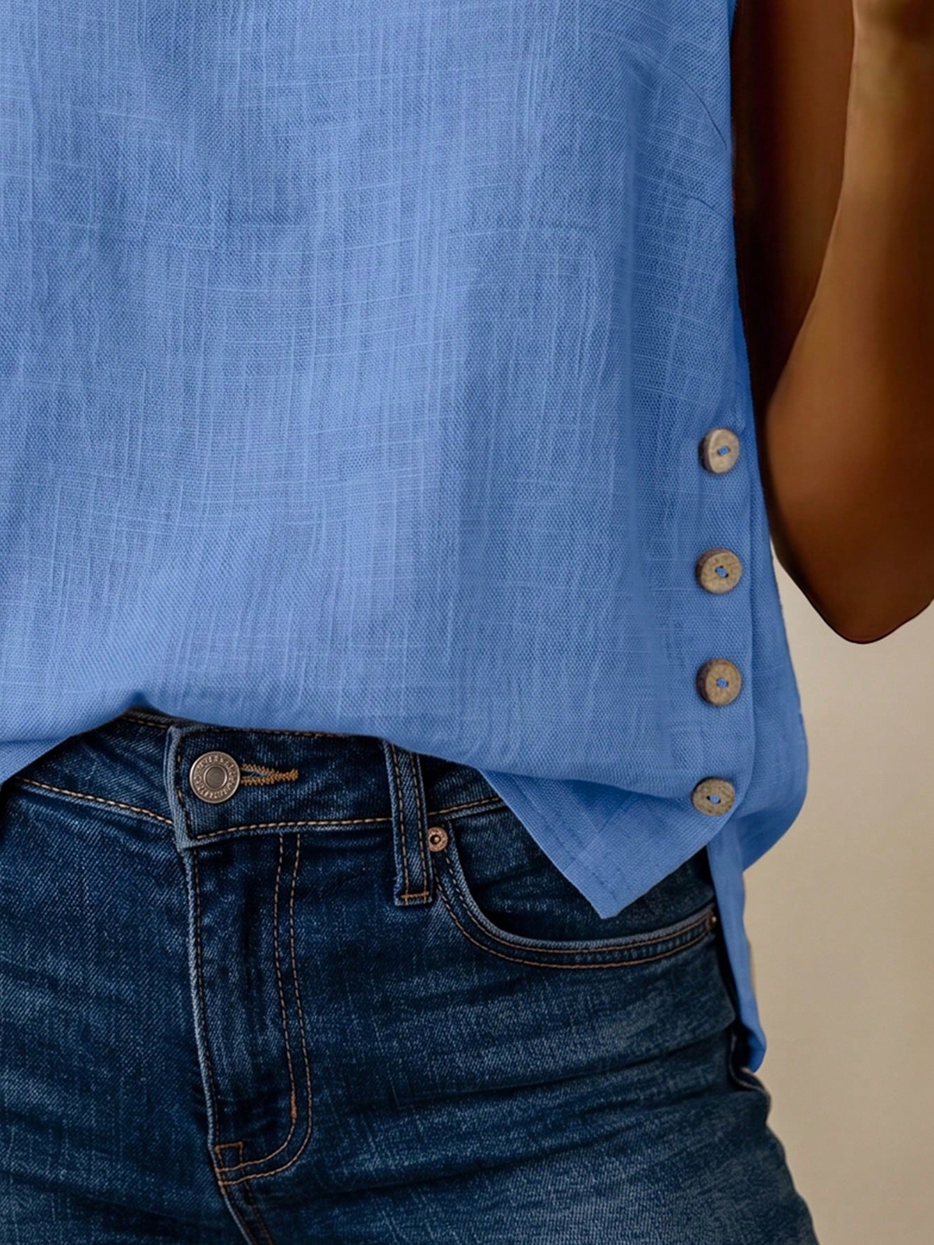 LUNE Women's Summer Blue Square Neck Camisole Tank Top With Coconut Button Side Decor, Loose Fit, Beach Vacation Street Style, Casual Holiday Wear, Versatile Fashion Essential, Niche Design