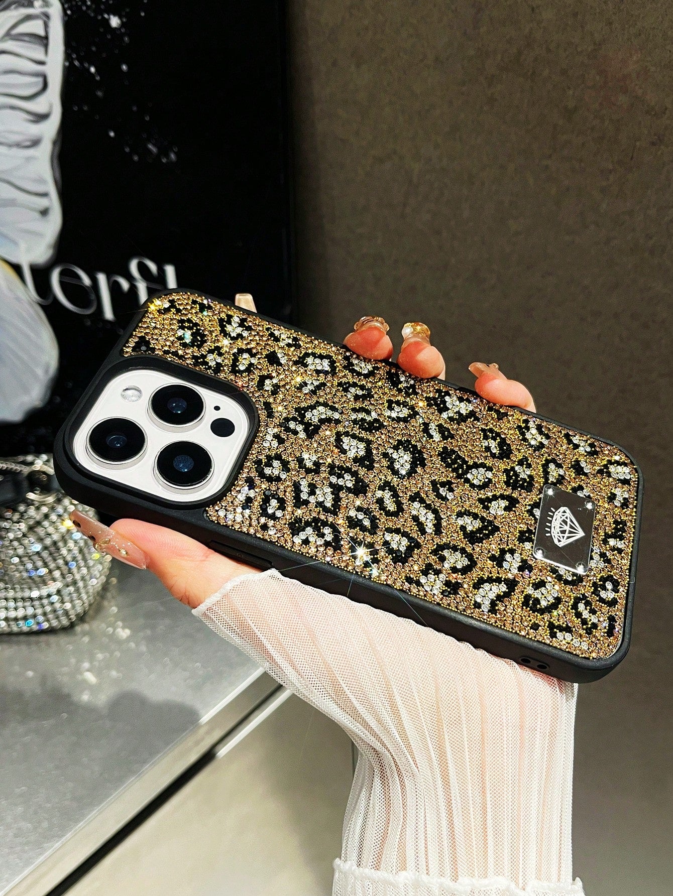 Luxury Leopard Print Fashion Rhinestone Inlaid Shiny Gold Soft Touch Full Coverage Protective Phone Case 1pc Compatible With IPhone 17 Pro Max Anniversary Gift