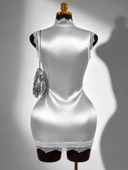 Lyxana 2026 New Summer White Lace Patchwork Dress, Stand Collar Sleeveless Asymmetric Neckline Lace Trim Fitted Bodycon Mini Dress, Minimalist Sexy Style, Suitable For Date, Party, Semi-Formal Occasio