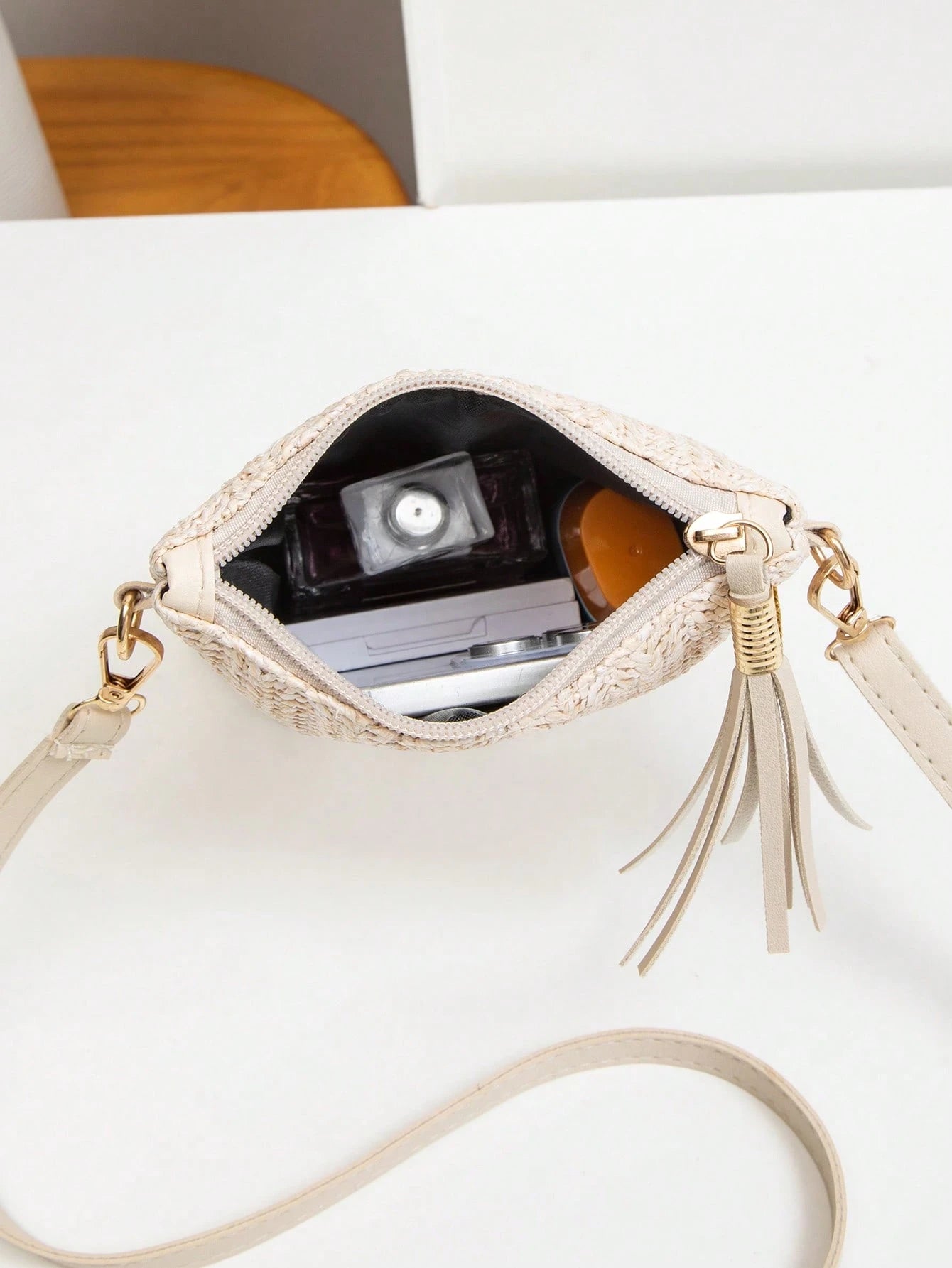 Mini Crossbody Bag For Women, Handwoven Cross-Body Bag, Solid Color Portable Handbag, French Casual Tassel Decor Bag, Large Capacity Multi-Function Zipper Shoulder Strap Bag, Travel Shopping Bag, Dail