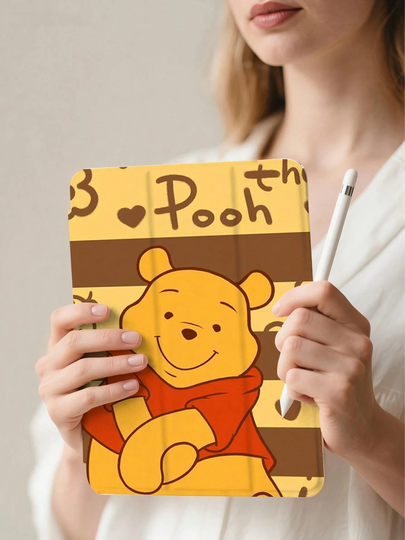 Miniso This Adorable Winnie The Pooh Pattern Tri-Fold Flip IPad Case Features A Transparent Bottom Shell, A Pen Slot For Upright Operation, And Is Compatible With IPad Cases (10th Generation, A16, Air