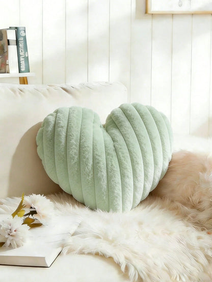 Mother's Day Heart-Shaped Decorative Throw Pillow: Soft And Fluffy Faux Fur, Ideal For Sofa, Chair And Bedding. Adds Charm To Bedroom Decor, A Perfect Gift For Mom. Also An Ideal Choice For Bedroom Pa