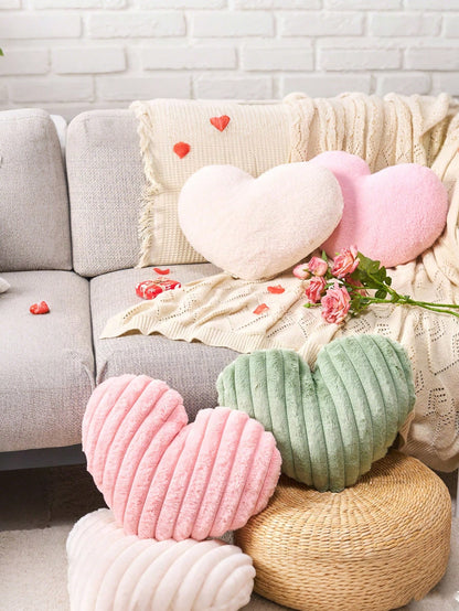 Mother's Day Heart-Shaped Decorative Throw Pillow: Soft And Fluffy Faux Fur, Ideal For Sofa, Chair And Bedding. Adds Charm To Bedroom Decor, A Perfect Gift For Mom. Also An Ideal Choice For Bedroom Pa