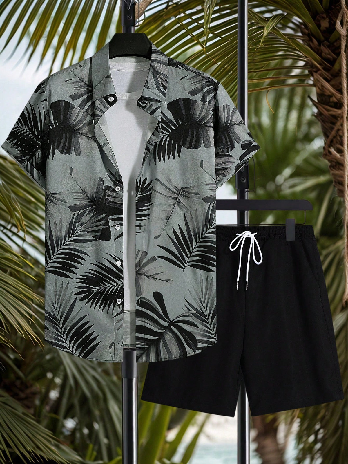 Naviga Onda Plus Size Men's Leaf Print Short Sleeve Top And Shorts Casual Holiday Beach Outfit Holiday/ Vacation/ Beach/ Hawaii/ Tropical/ Swim/ Bathing