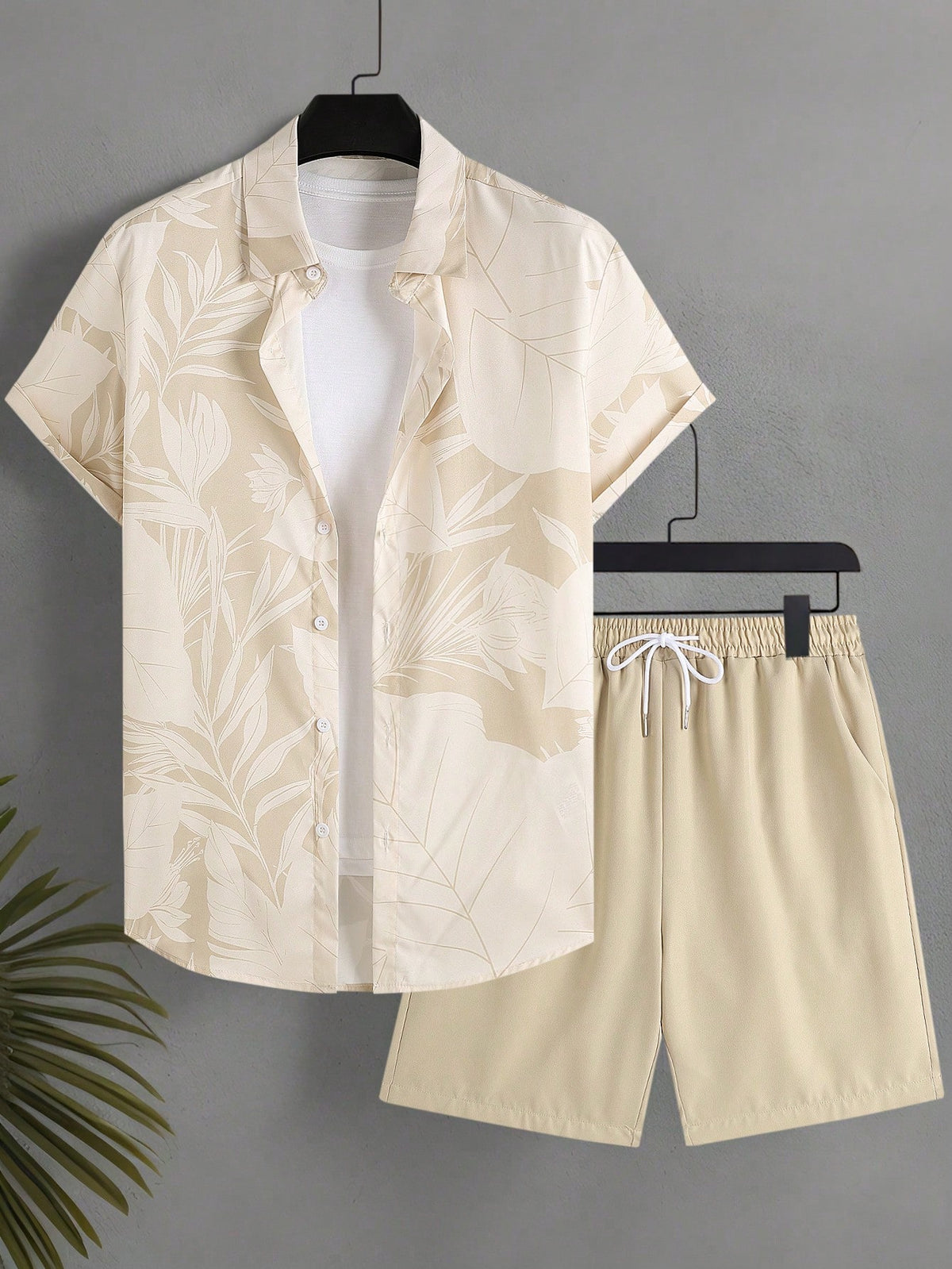 Naviga Onda Plus Size Men's Summer White Boho Beach Outfit,Plant Print Button-Front Shirt & Shorts Set,Resort Wear Cruise Holiday Vacation Tropical Outfits