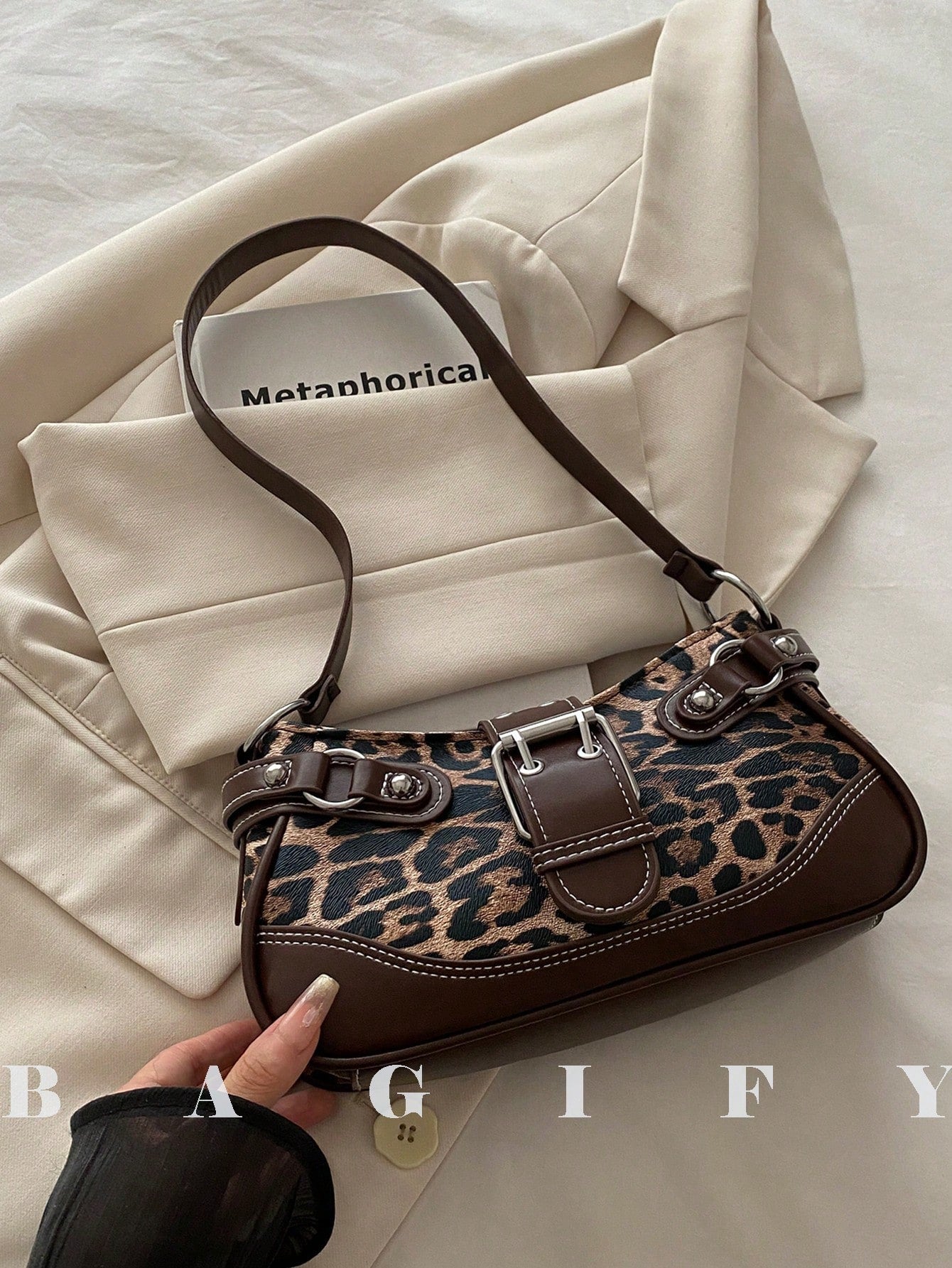 New Fashion Buckle Leopard Print Handheld Shoulder Bag, Suitable For Parties, Gatherings, Outings, Vacations, Shopping And Daily Use, Can Store Coins, Phones, Also As A Work Bag For White-Collar, Coll