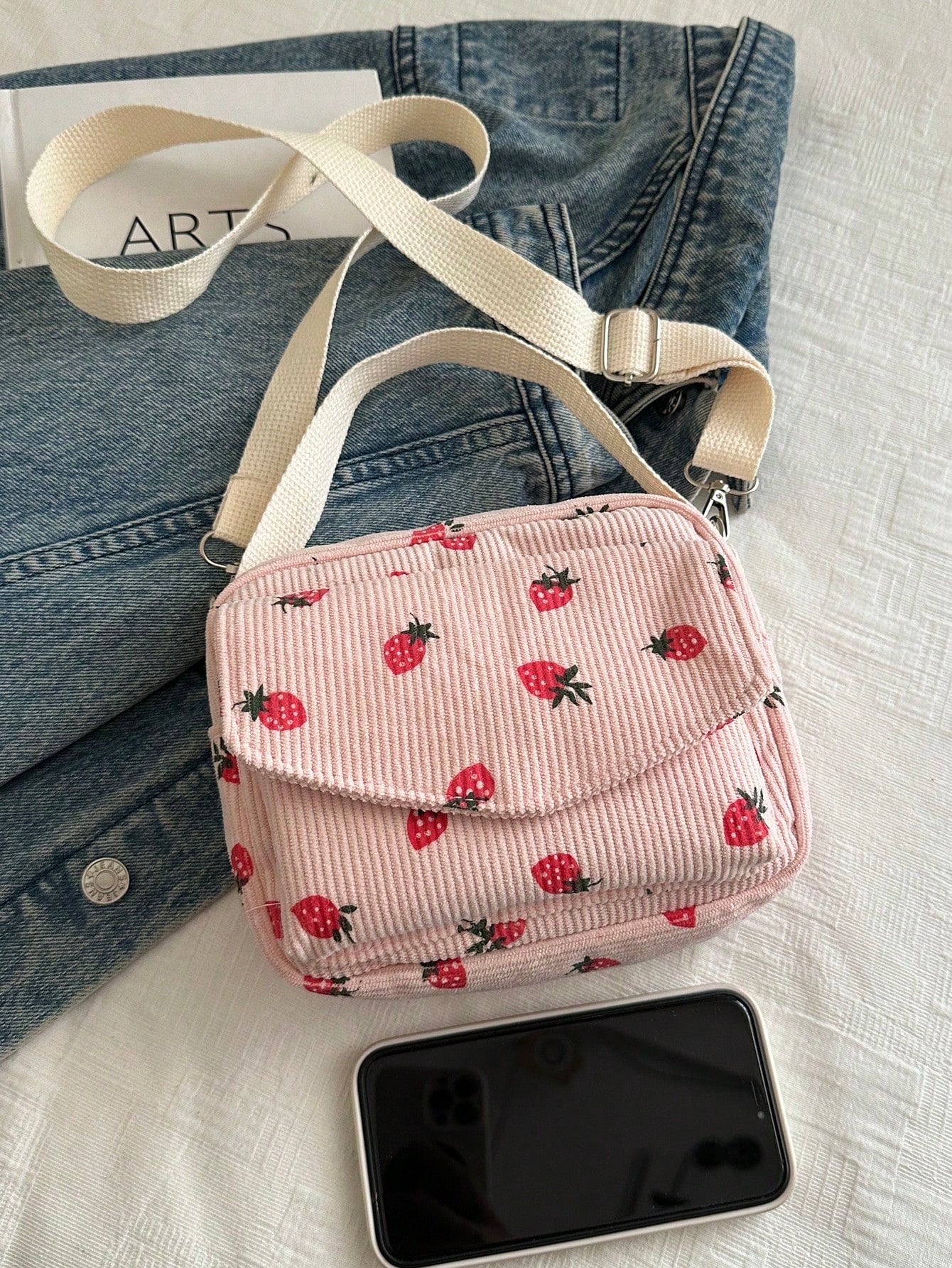 New Minimalist Fashion Strawberry Print Mini Handbag, Square Design, 3D Exterior Pocket, Zipper Closure, Adjustable Long Shoulder Strap, Lightweight & Compact, Crossbody Suitable For Women & Students