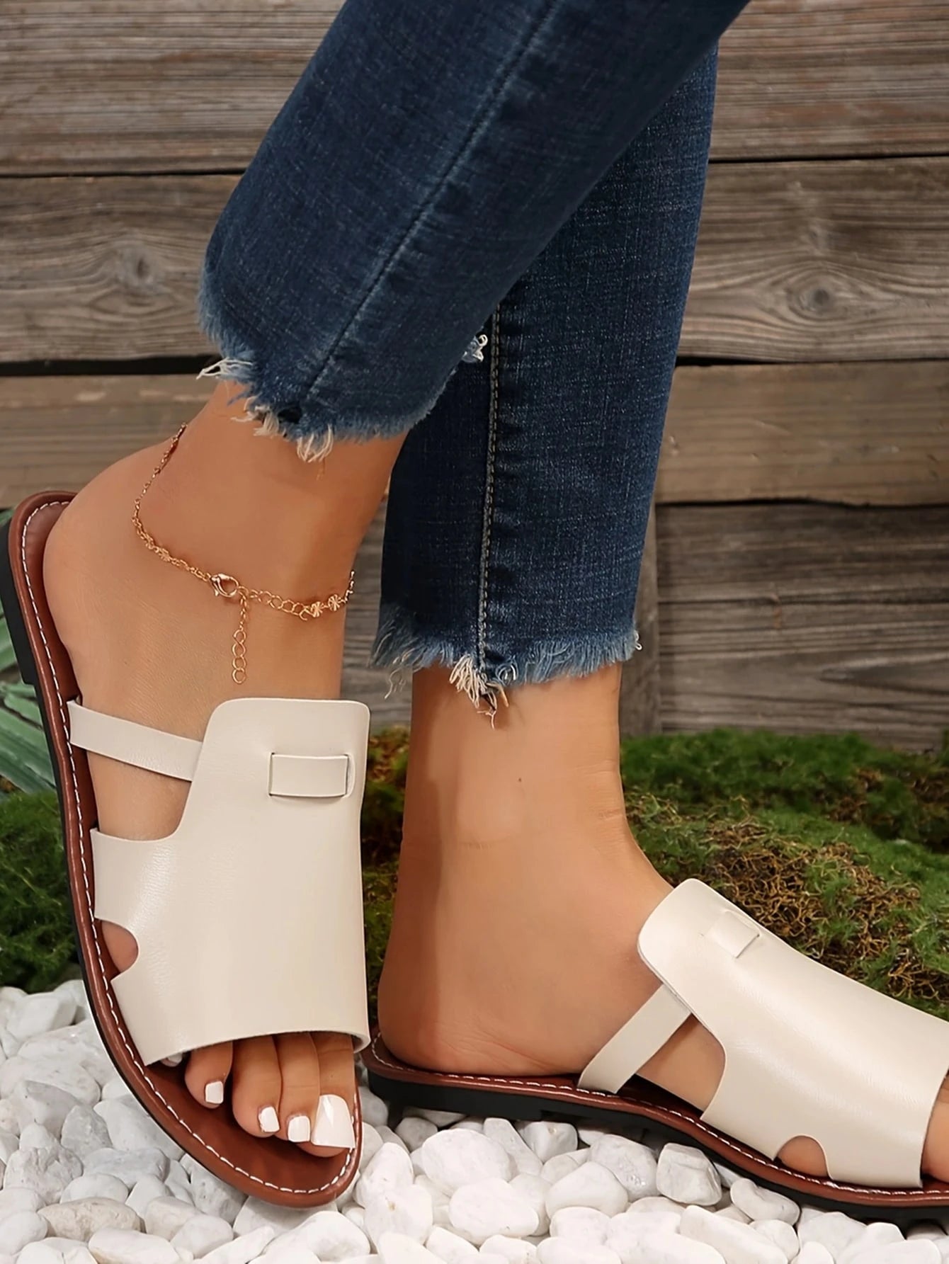 New Plus Size Women Open Toe Hollow Casual Comfortable Simple Flat Slip-On Sandals, Holiday Essential