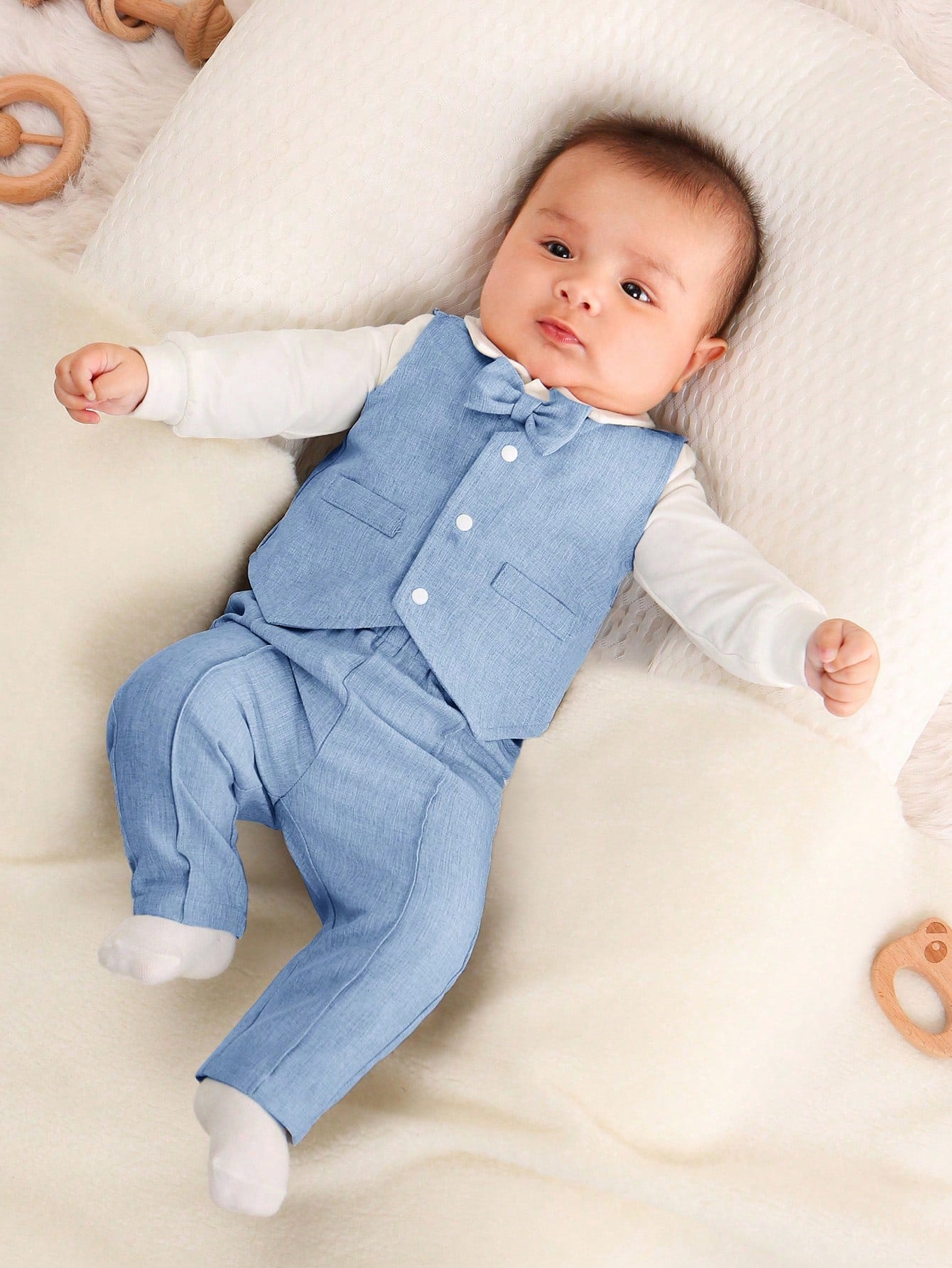 Newborn Baby Boys' Lightweight 3-Piece Set Including Bowtie Bodysuit, Vest And Pants