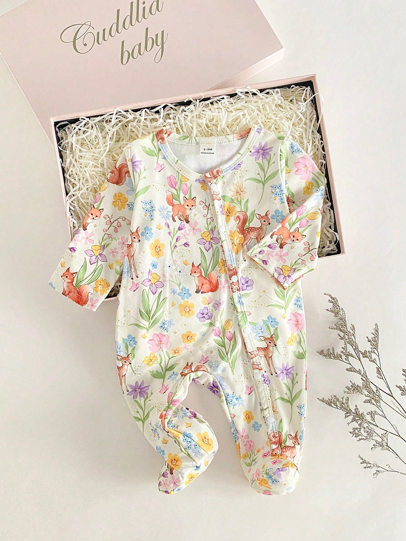 Newborn Baby Girl Off-White Autumn Cute Kawaii Family Matching Giraffe Squirrel Print Knit Soft Round Neck Long Sleeve Footie Jumpsuit Gift Night