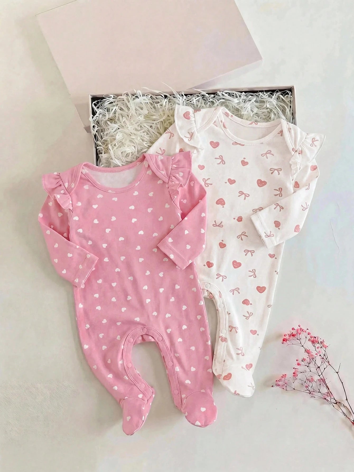 Newborn Baby Pink & White Bow Heart Cartoon Print Footed Romper Set With Headband, Soft & Comfortable Sleepwear Newborn Gift Set Girl Baby Girl Romper Knot Wildflower Baby Clothes Newborn Romper