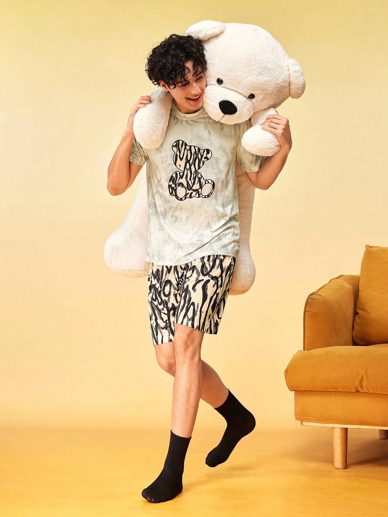Notgurli Men's Summer Printed Round Neck Fashion Casual Sports Home Wear Set, Short Sleeve T-Shirt And Shorts 2-Piece Set