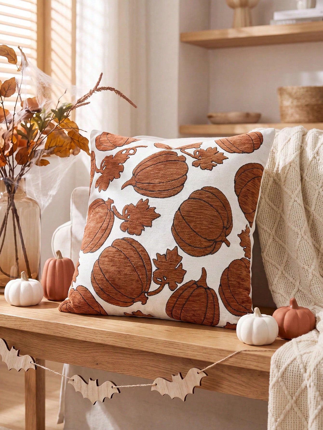 One/Two Pieces (No Stuffing) Pumpkin Pattern Pillow Cover, Stylish Vintage Jacquard Halloween Pattern Chenier Cushion Cover, Suitable For Home, Sofa, Bed, Bedroom, Cafe, Halloween Decoration Pillowcas