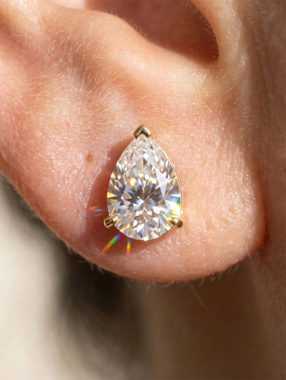 ORSA JEWELS 1 Pair 925 Sterling Silver 14k Gold Water Drop Cut Moissanite Stud Earrings Cute Jewelry For Women, Men Wedding Party Banquet Gift, Birthday Present