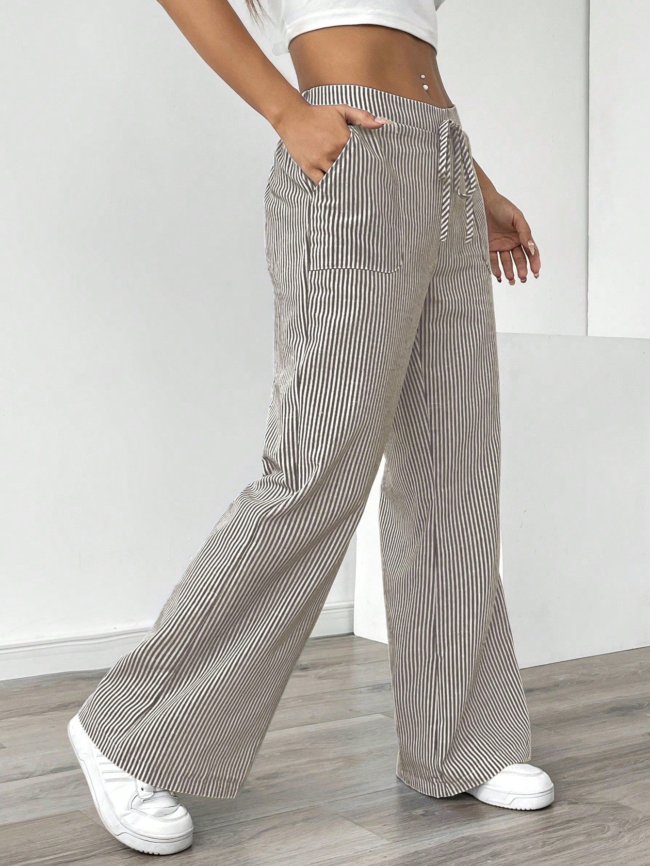 Pariaura Women's Blue Striped Low Waist Wide Leg Pants, Casual & Vacation Wear Fall Cloth For Women