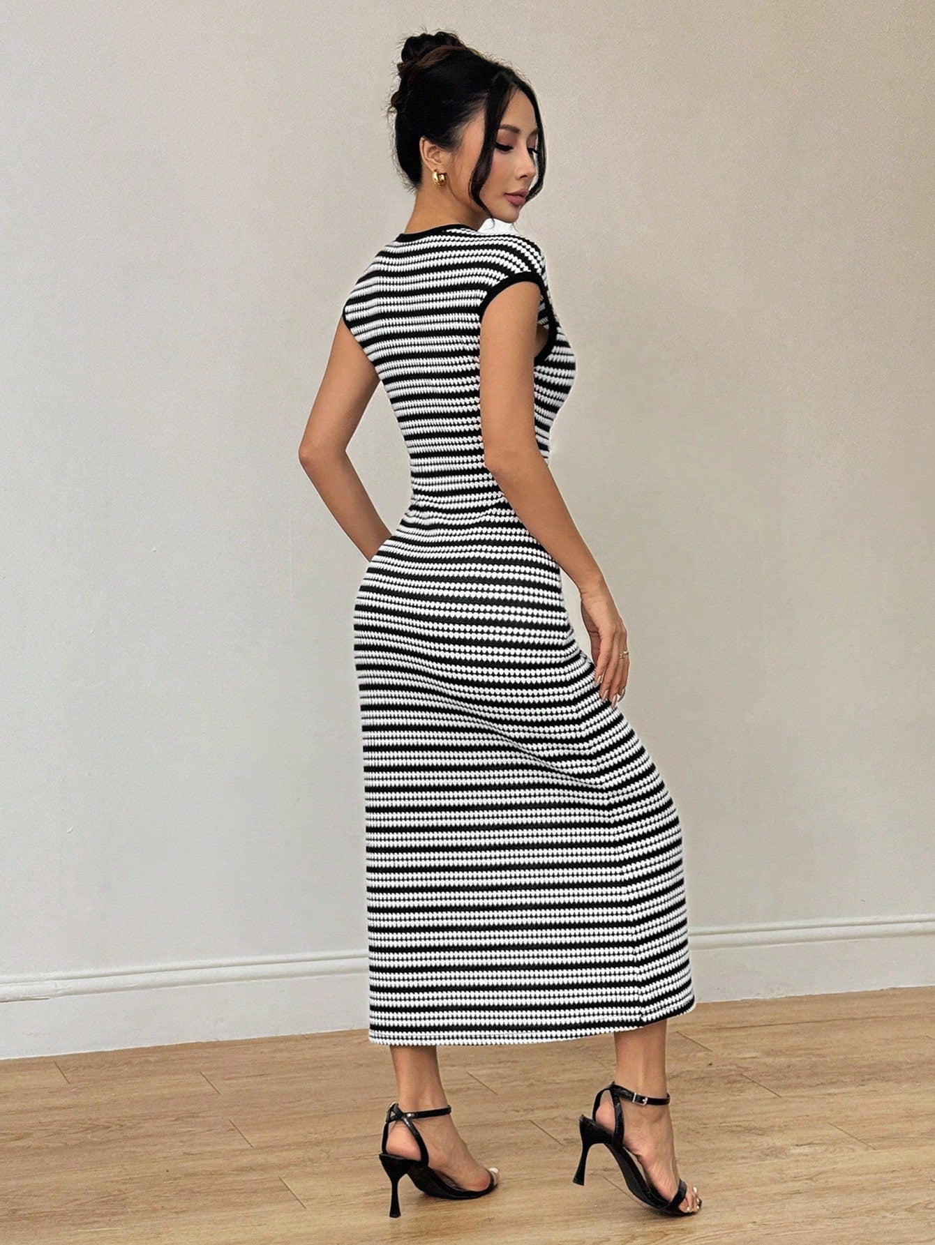 PETITE Petite Women's Sleeveless Dress,Black And White Striped Checkered,Summer,Elegant,Brunch Vacation Travel,Striped Collar,Wedding Guest,Old Money Style