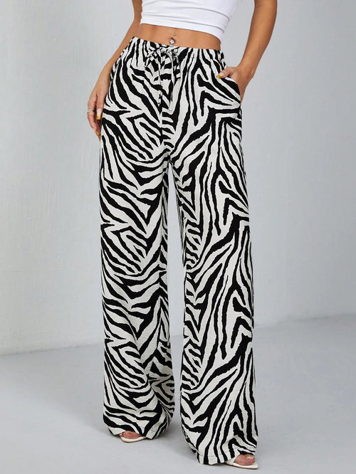 PETITE Women's Fashionable Casual Animal Print Zebra Print Wide Leg Pants,Petite Women Vacation Outing White And Black Autumn