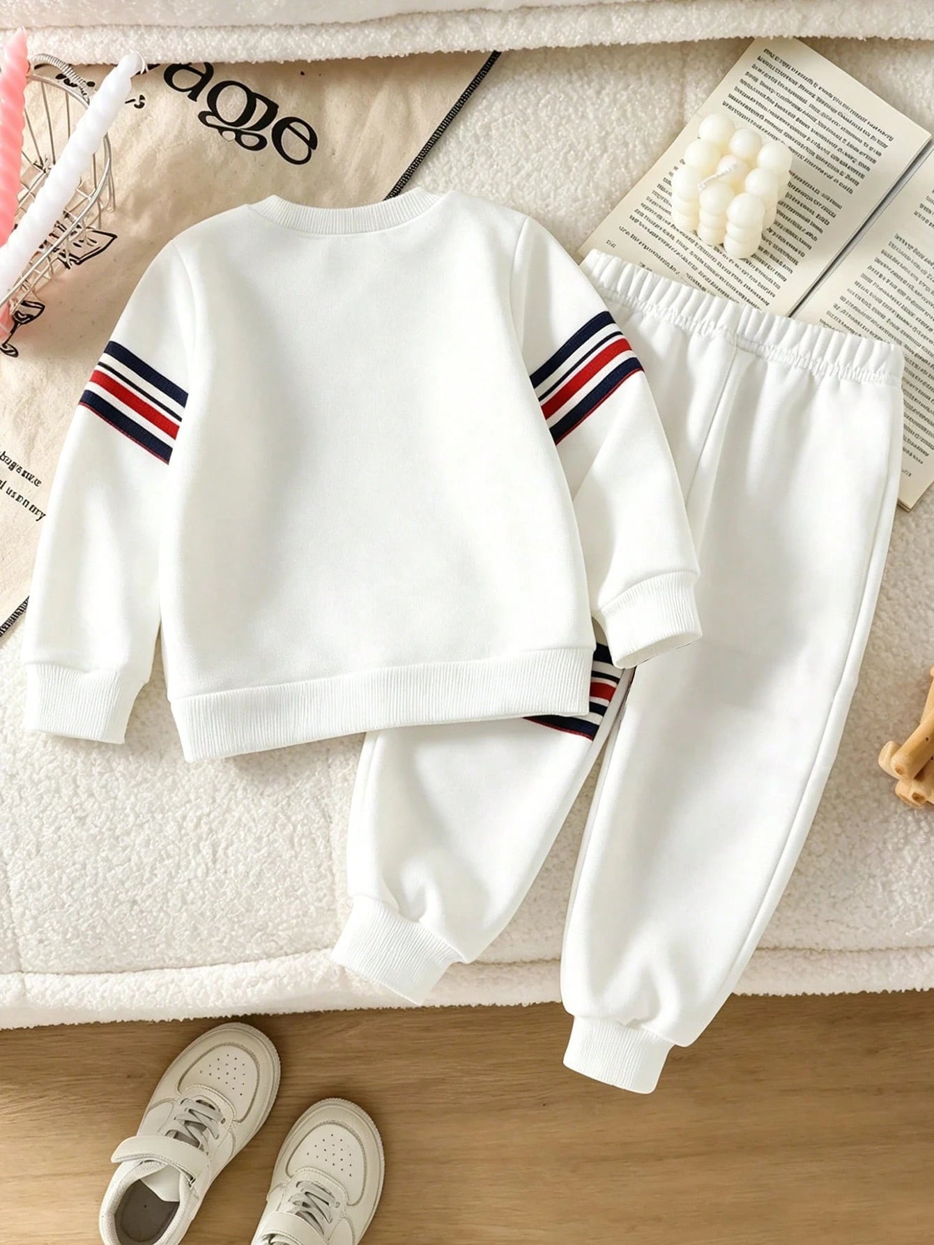 Playful Pals 1 Set Baby Boy Horse Logo Letter Print Crew Neck Long Sleeve Ribbed Sweatshirt With Horse Logo Pattern Print Black Long Sweatpants, Suitable For Autumn/Winter Outdoor Activities