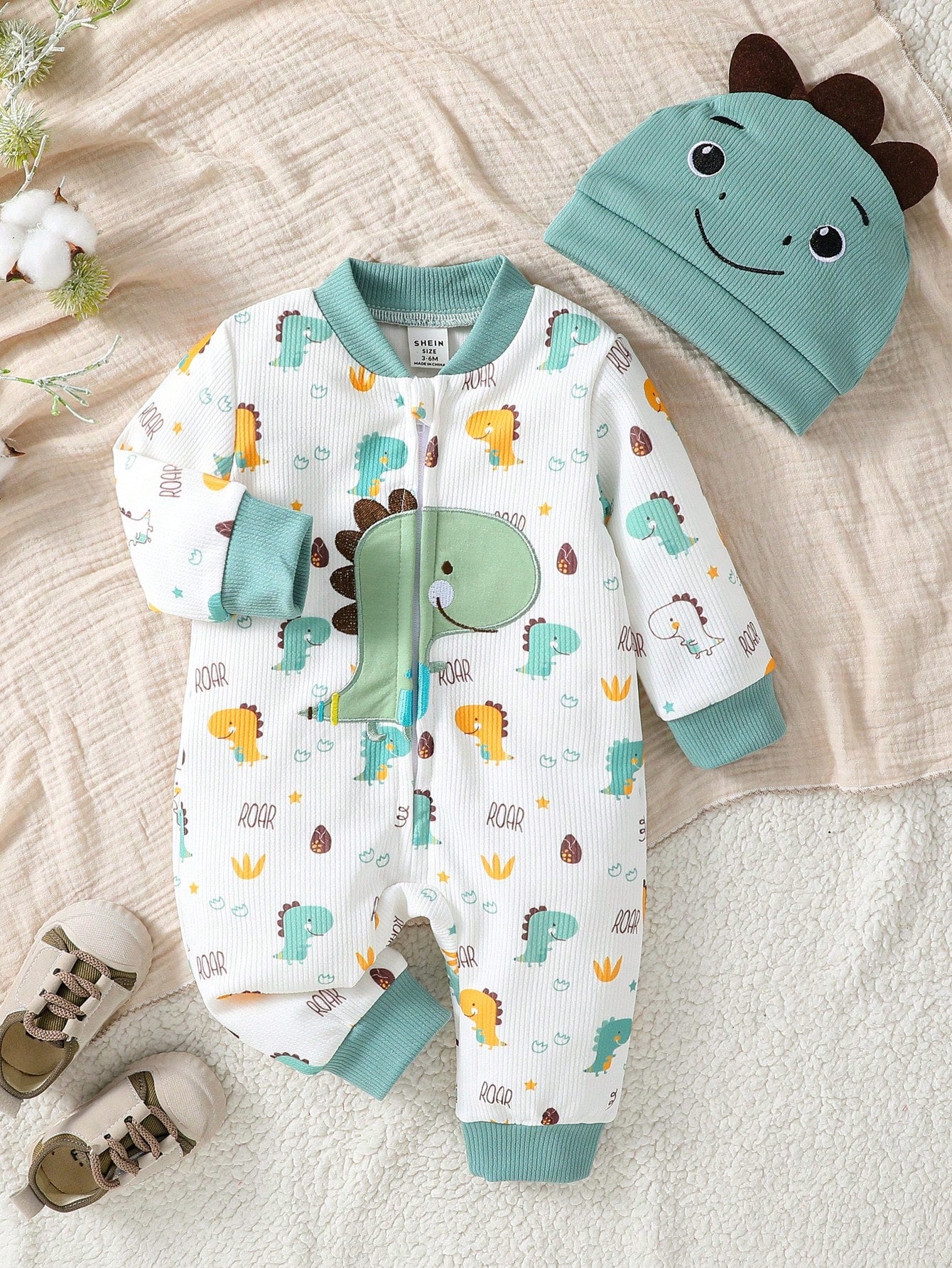 Playful Pals Baby Boy Long Sleeve Jumpsuit With Cute Dinosaur Print & Hat, Comfortable & Casual Outfit For Indoor/Outdoor Activities, Spring/Autumn