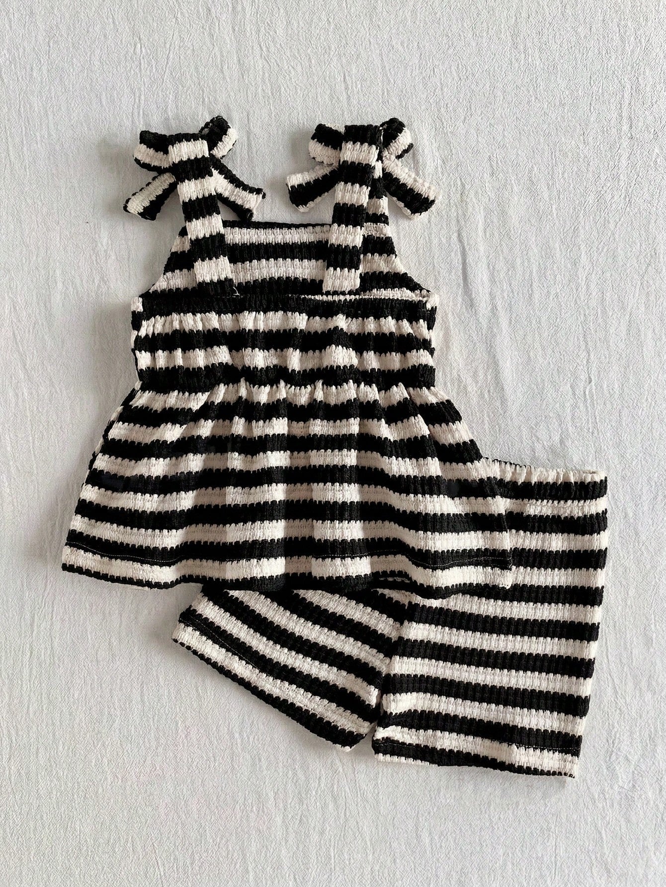 Playful Pals Babygirl Holiday Outfits Christmas Casual Outfits Red Halter Top And Shorts Summer Two Pieces Suit! Made Of Knitted Jacquard Fabric, The Unique Jacquard Design Increases The Artistic Sens