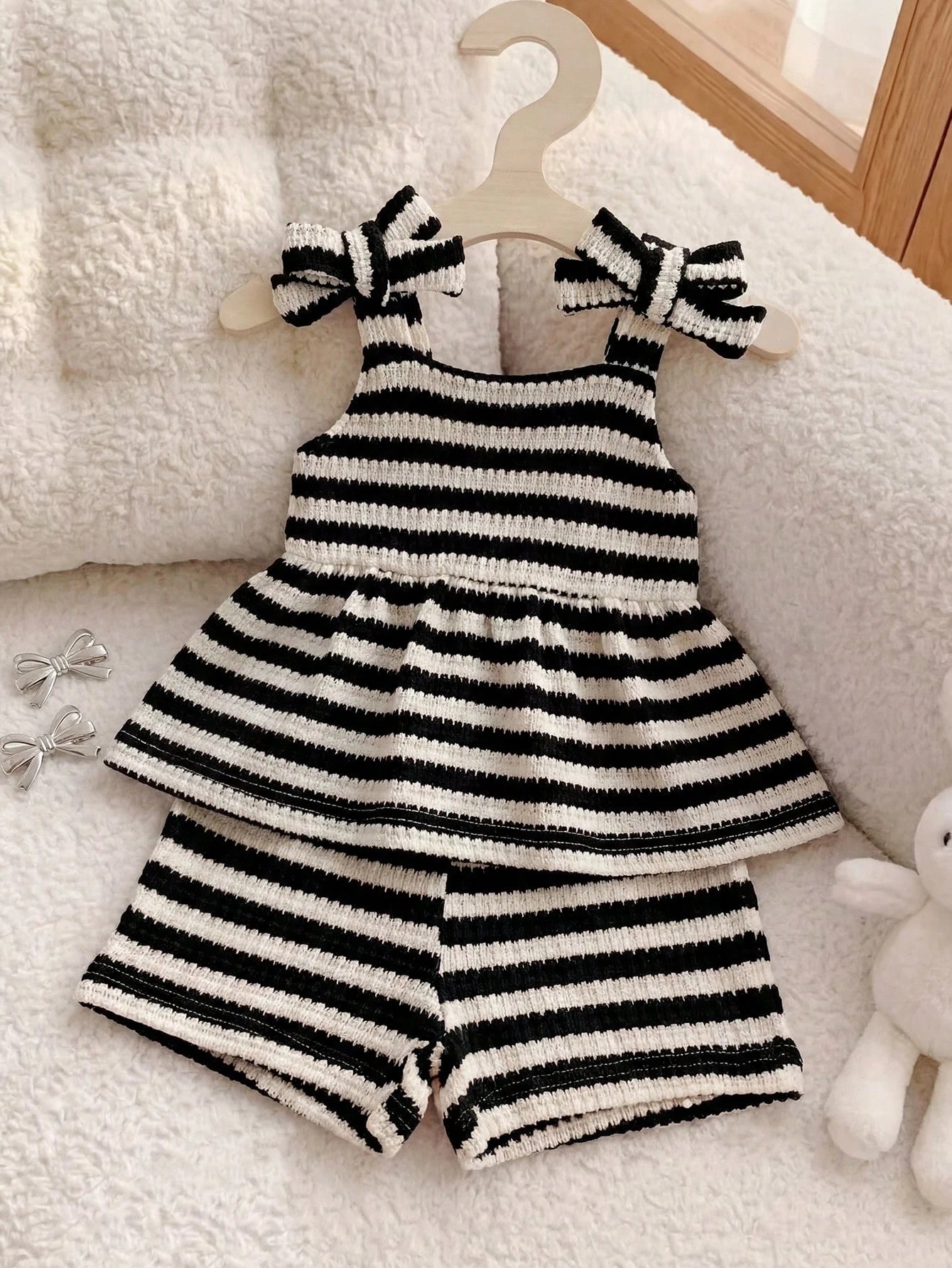 Playful Pals Babygirl Holiday Outfits Christmas Casual Outfits Red Halter Top And Shorts Summer Two Pieces Suit! Made Of Knitted Jacquard Fabric, The Unique Jacquard Design Increases The Artistic Sens