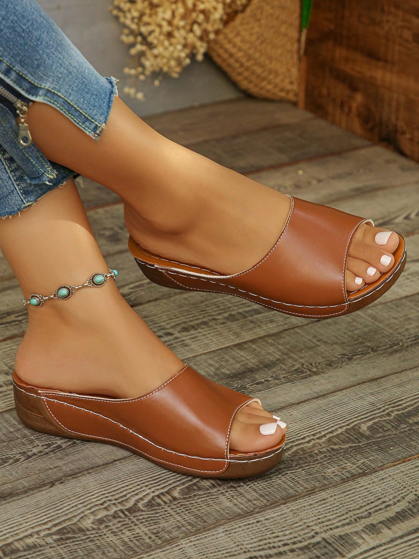 Plus Size 36-45 Women's Summer Fashion Casual Open Toe White Thick Sole Sandals, Daily Outdoor White Roman Sandals, Lightweight Comfortable Versatile Wedge Heel Sandals, Simple Lightweight Comfortable
