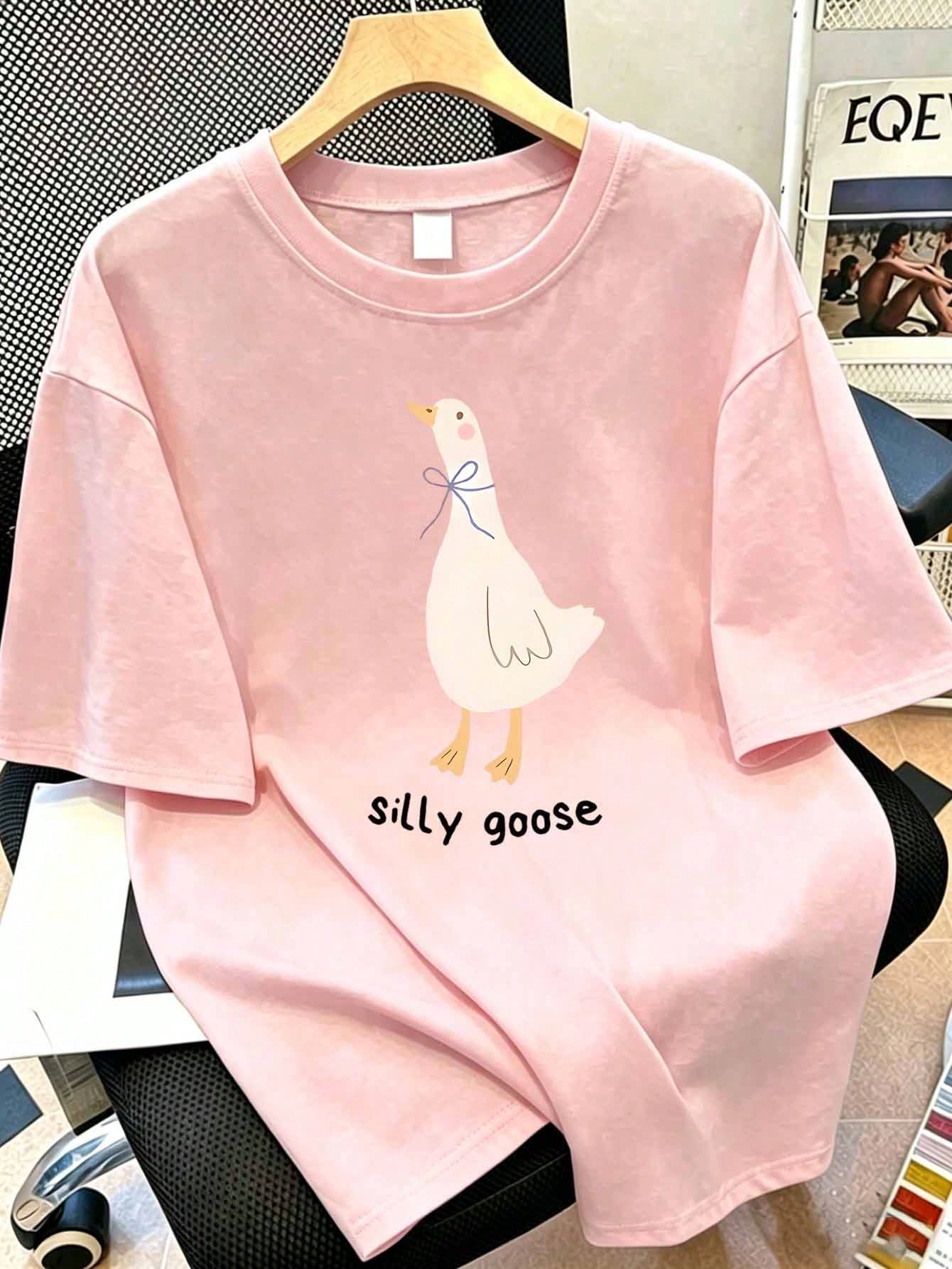 Plus Size Women's Casual Loose Goose Print Round Neck Short Sleeve Summer Top, Graphic Vacation Tee Pink