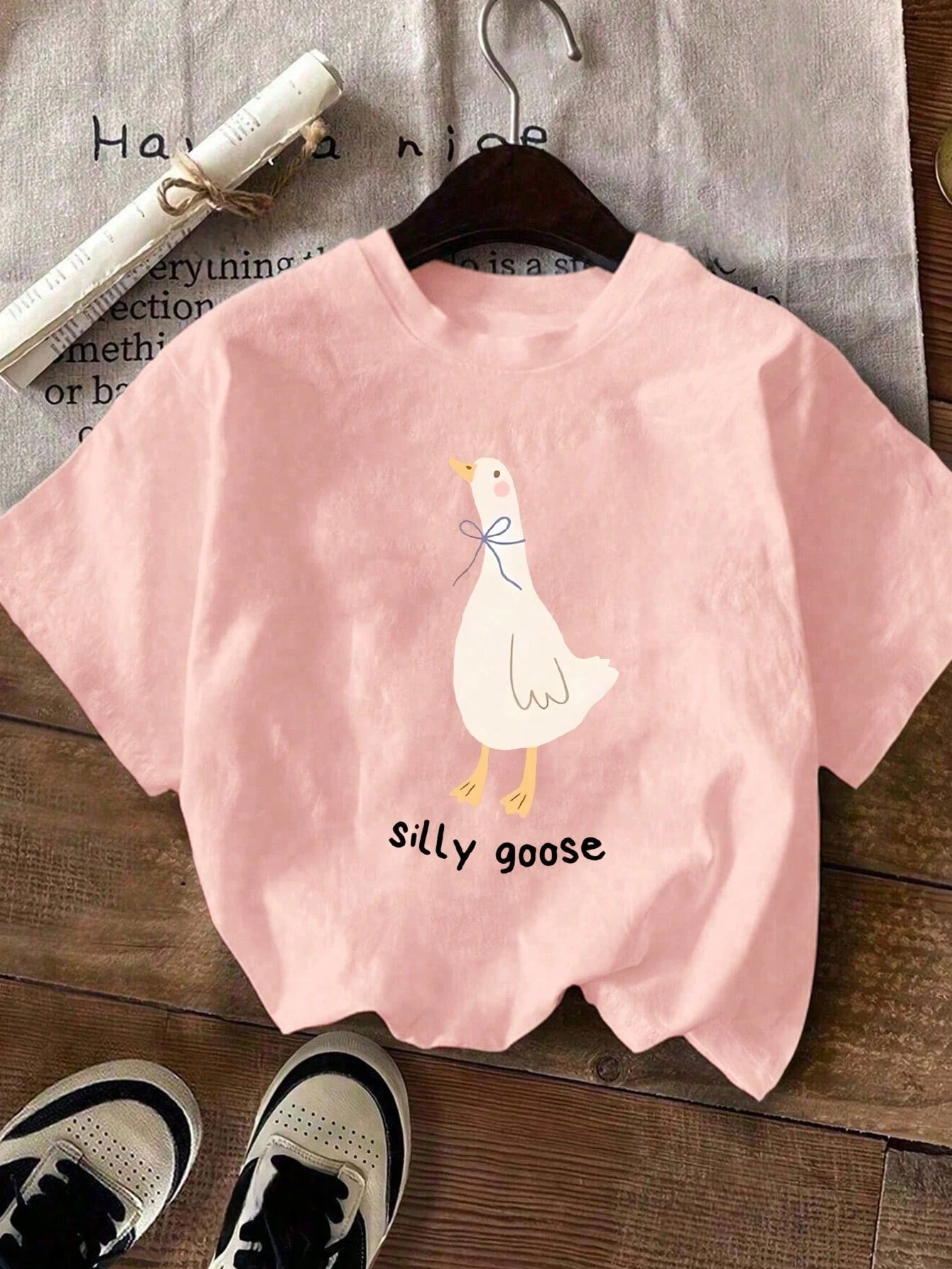 Plus Size Women's Casual Loose Goose Print Round Neck Short Sleeve Summer Top, Graphic Vacation Tee Pink