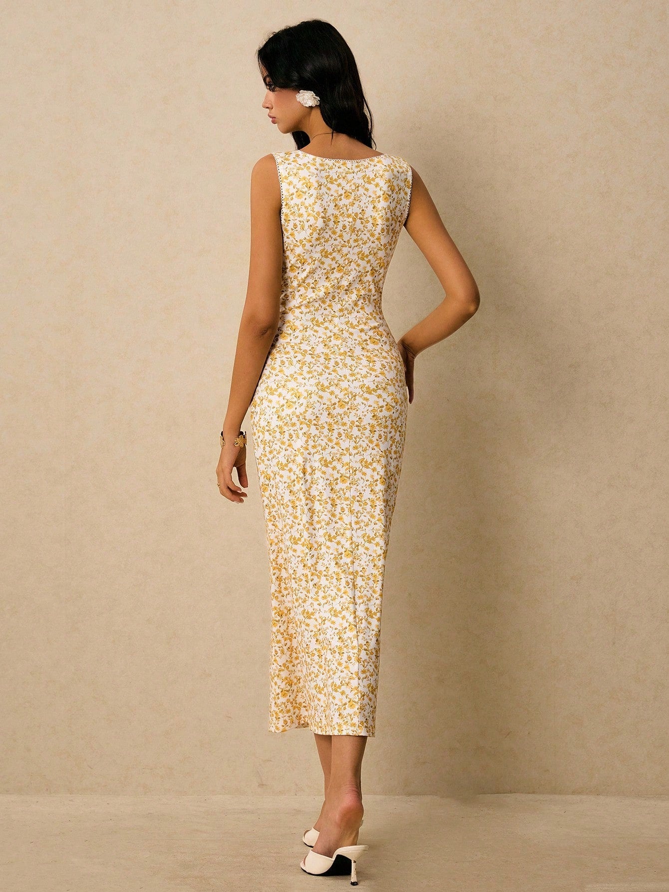 Poéselle Women's Elegant Ditsy Floral Sleeveless Dress For Summer