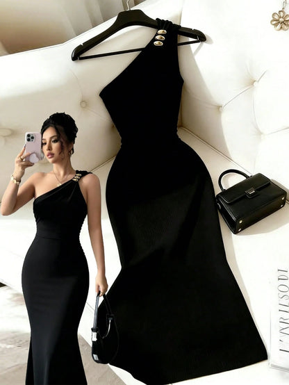 Rafferiza Women's Solid Color Sleeveless Metal Decor Elegant Dress