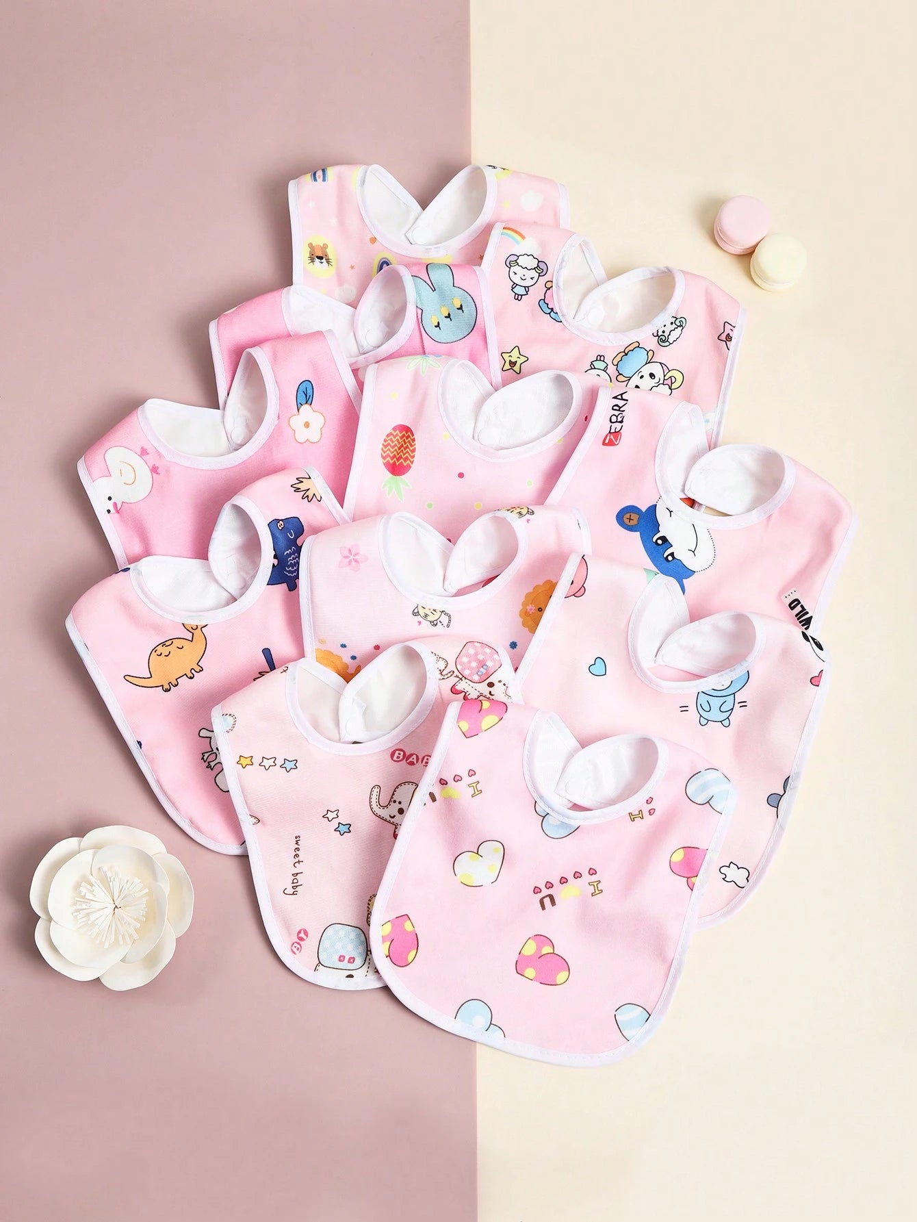 Random 8pcs Pink Tone Floral Pattern Baby Crystal Velvet Waterproof U-Shaped Snap Button Bib For Feeding