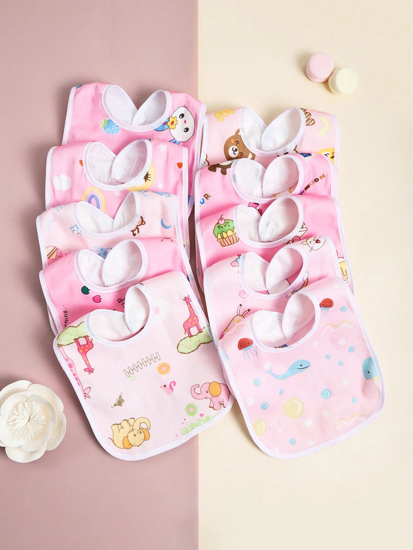 Random 8pcs Pink Tone Floral Pattern Baby Crystal Velvet Waterproof U-Shaped Snap Button Bib For Feeding