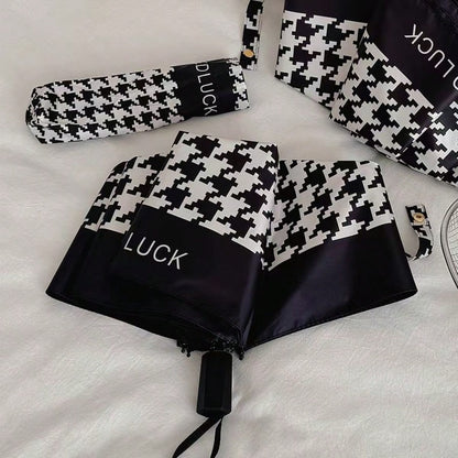 Retro Houndstooth Plaid Manual Folding Umbrella, French Style Sun & Rain Dual-Use Umbrella, Spring Summer Picks, Brides Maid Gifts, Room, Bedroom Decor, Bedroom Decor, Beach, Travel, For Men, For Wome
