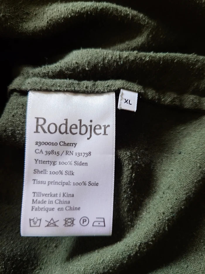 Rodebjer Cherry-sidenblus