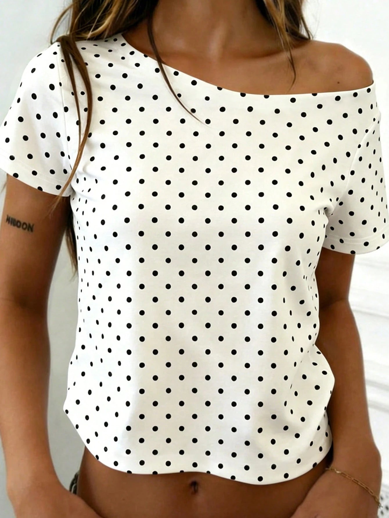 Rovax Polka Dot Print Cropped Asymmetric Neck Short Sleeve T-Shirt