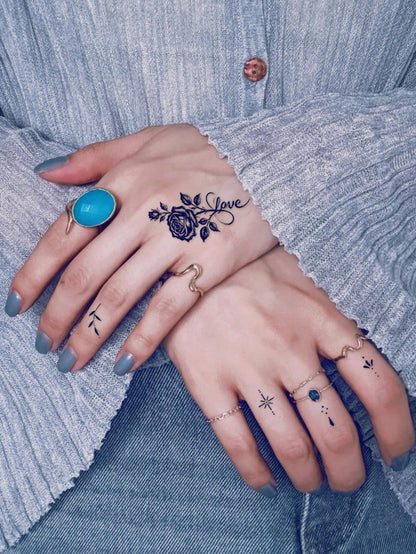 Semi-Permanent Herbal Juice Tattoo, Rose Flower With English Text "Trust God", Meaning "Believe In God/Faith In The Divine", 7-14 Days Waterproof Non-Reflective Tattoo Sticker For Hand, Arm, Body,Sket