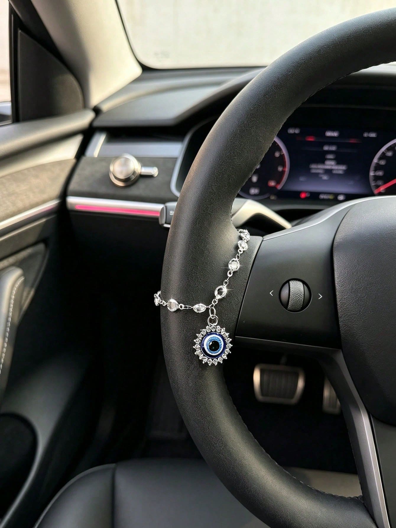 Shiny Crystal Chain Evil Eye Steering Wheel Pendant, Lucky Evil Eye Amulet Car Interior Decoration, Bohemian Style Car Steering Wheel Hanging Ornament