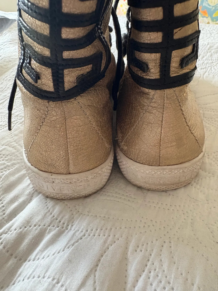 Givenchy-skinnsneakers