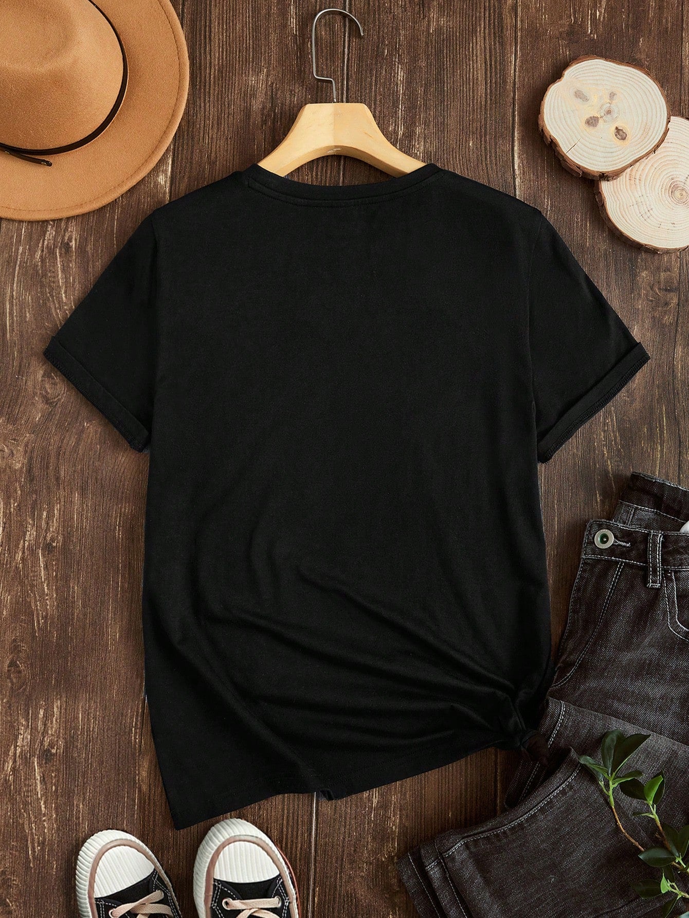 Slaydiva Heart Pattern Casual Round Neck Short Sleeve Regular T-Shirt For Women, Suitable For Summer Suitable For Going Out