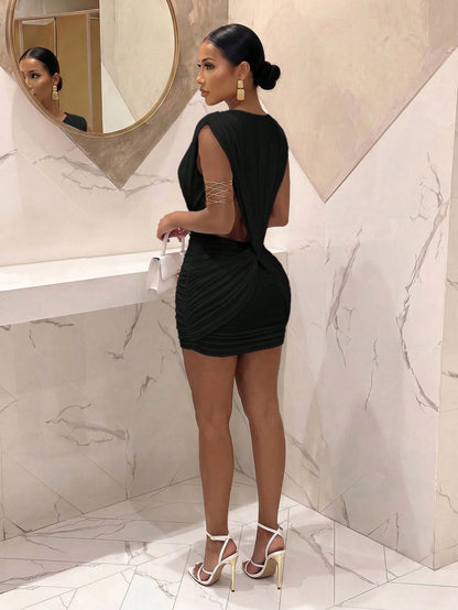 Slaydiva New Elegant Sexy Deep V-Neck Twist Pleated White Mini Dress, Suitable For Party Night Out, Birthday, Bar, Nightclub, Christmas Occasions Summer