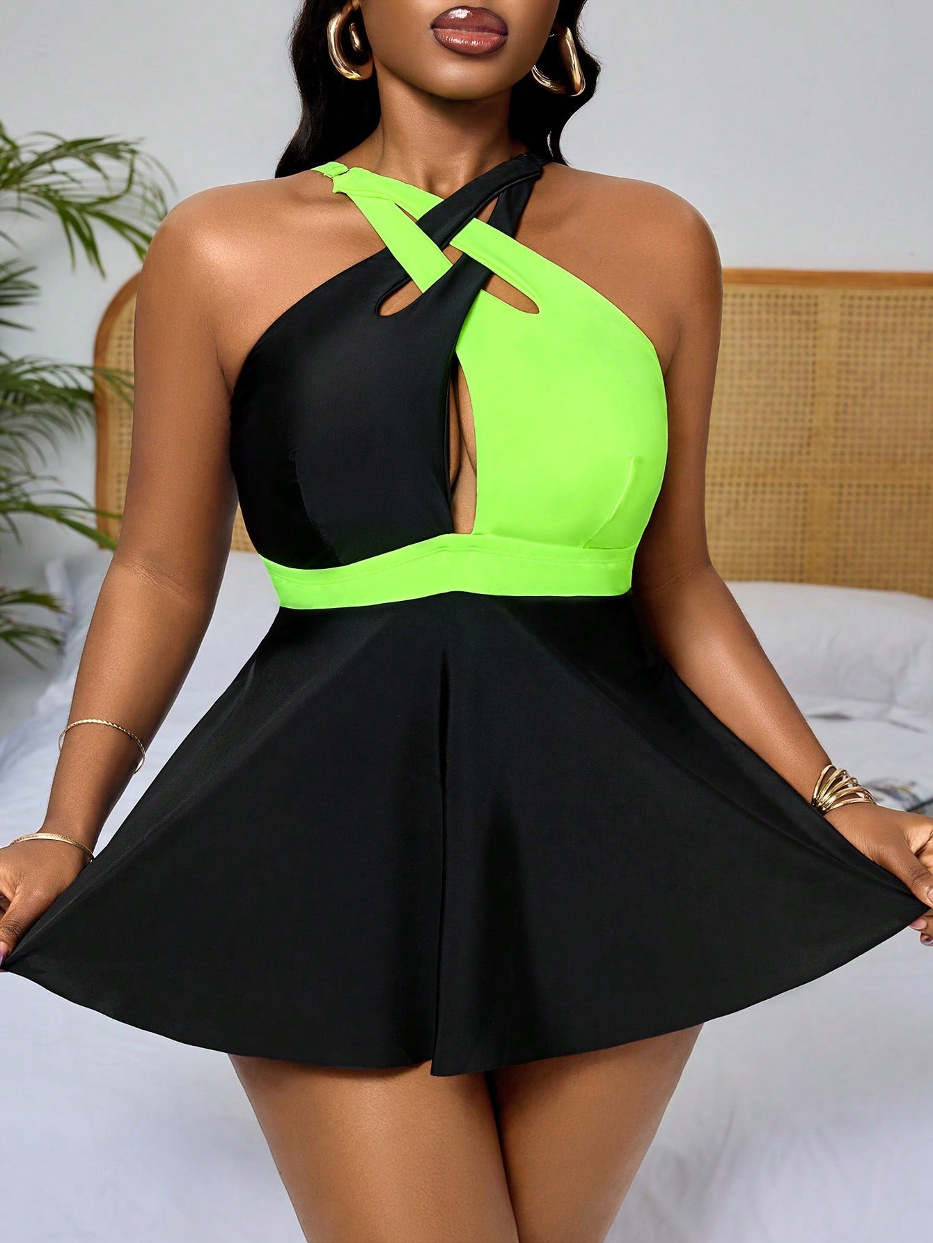 Slaydiva Plus Size Women 2-Piece Metallic Green Black Patchwork Bikini Swimwear,Summer Kawaii Beach High Waist Triangle Swimsuit With Adjustable Thick Strap