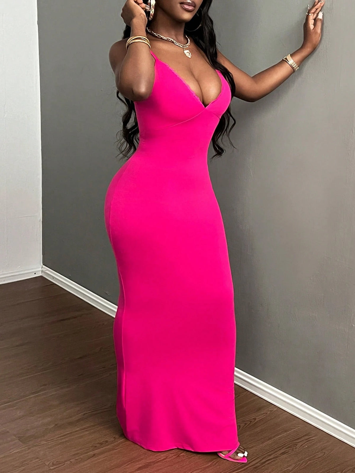 Slaydiva Sexy/Elegant Spaghetti Strap Bodycon Fuchsia Long Low-Cut Ruffle Trim Dress For Women