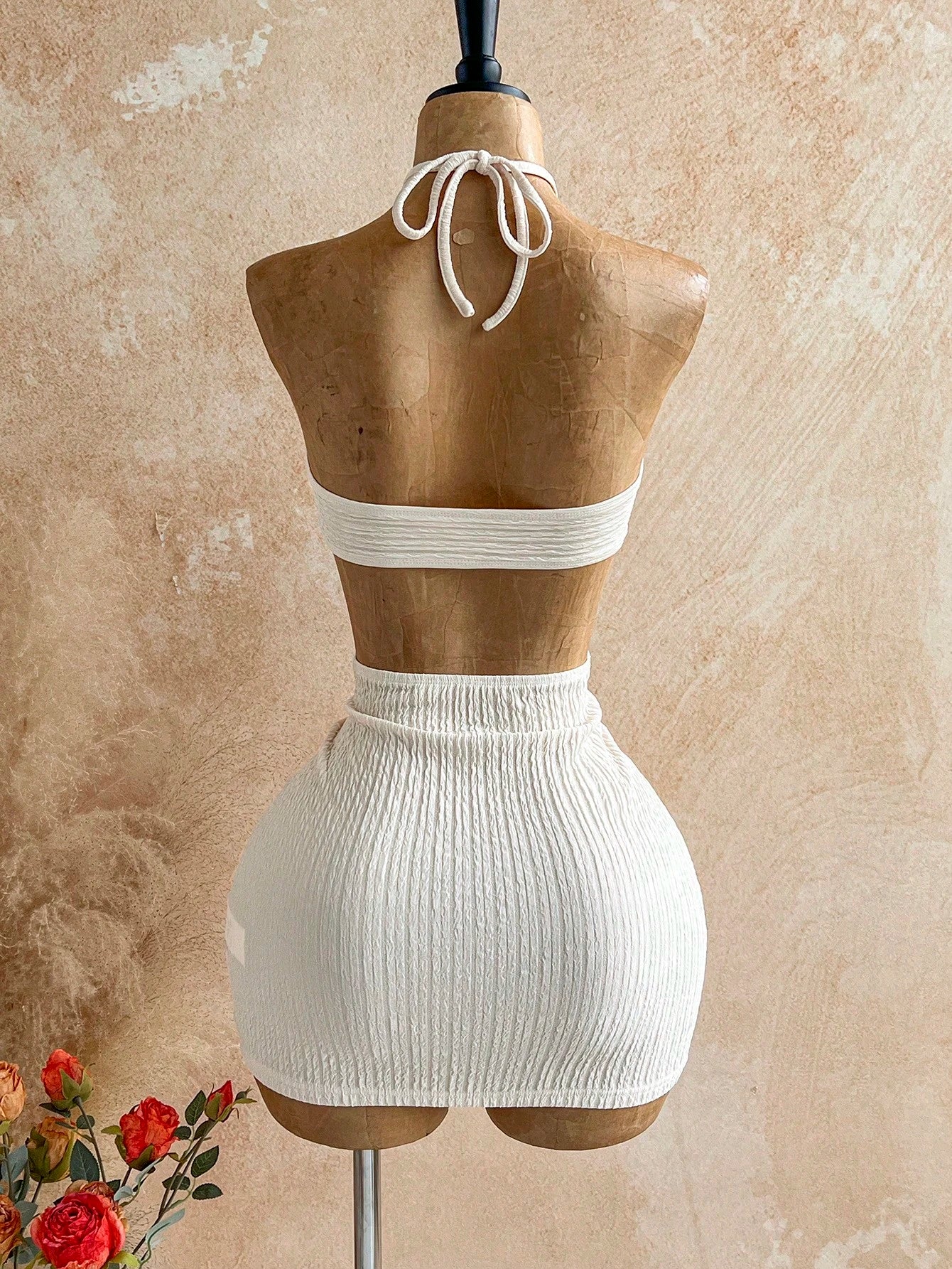 Soleia Women's Backless Halter Mini Dress, Vacation Style, Summer Outfit, Beach Party For Women, White,No Breast Pads