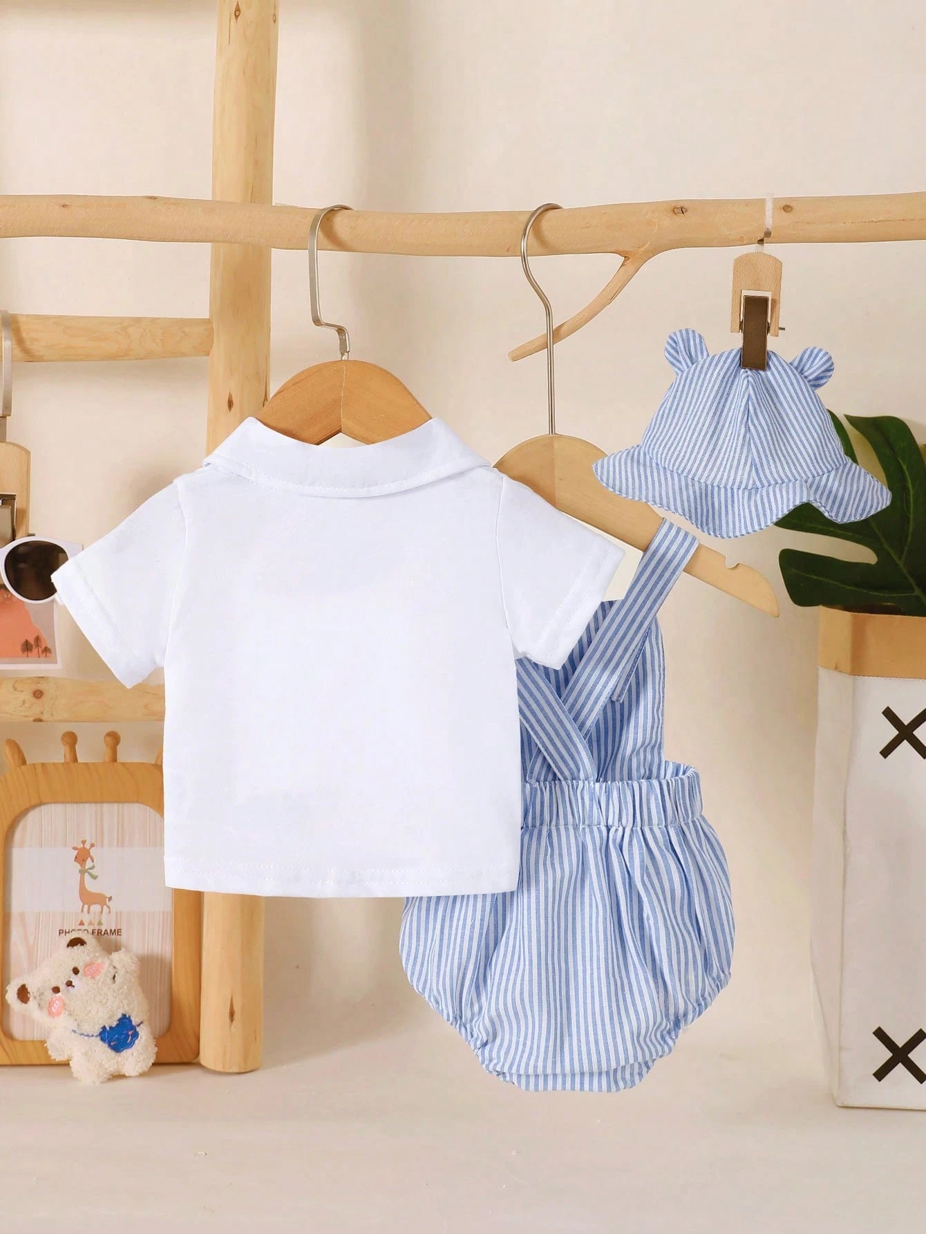 Souflis Souflis 3pcs/Set Newborn Baby Boys' Summer Casual Cute Outfit White Knitted Shirt & Blue And White Stripe Bear Embroidered Overall & Hat Family Matching