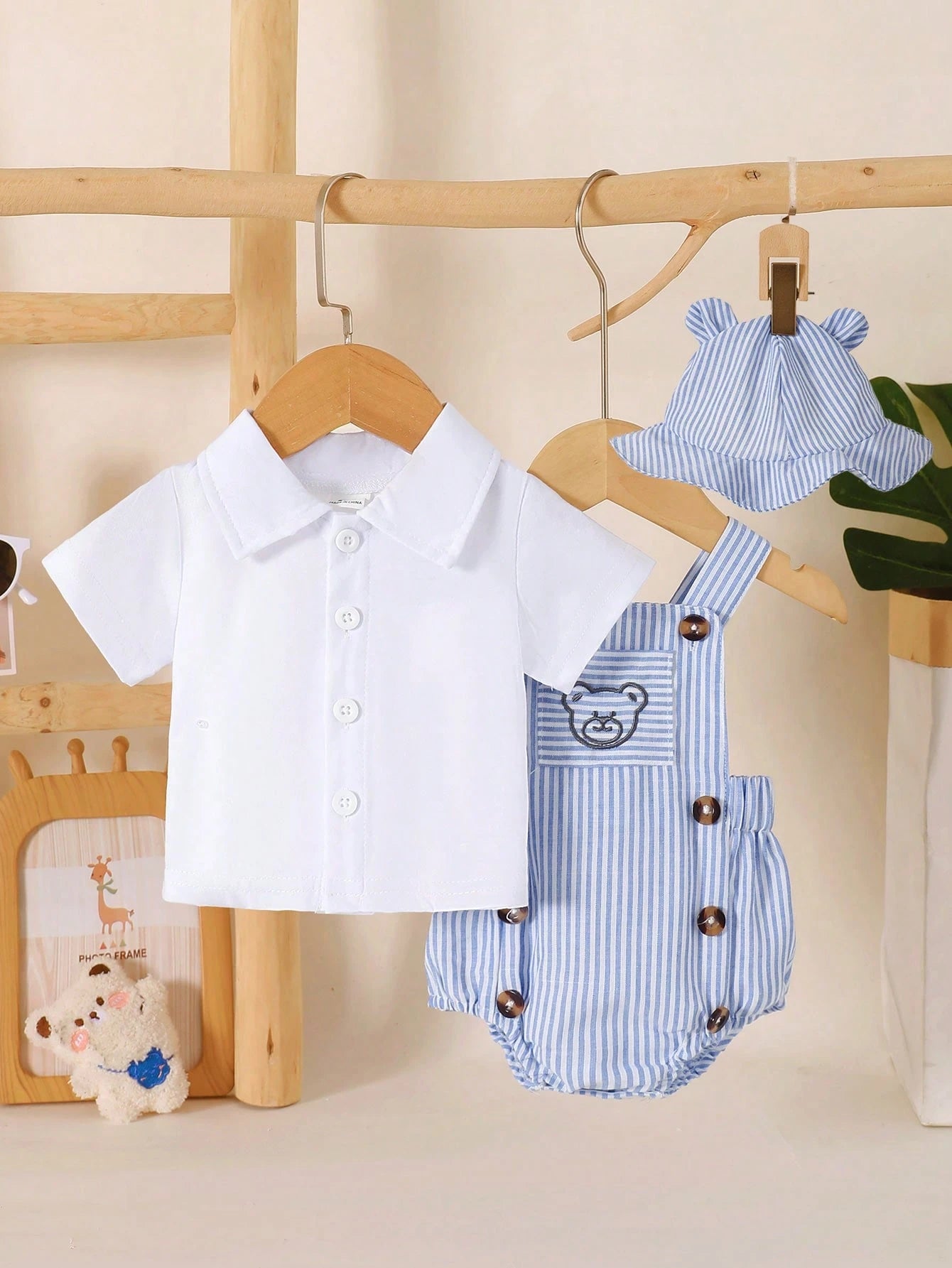 Souflis Souflis 3pcs/Set Newborn Baby Boys' Summer Casual Cute Outfit White Knitted Shirt & Blue And White Stripe Bear Embroidered Overall & Hat Family Matching