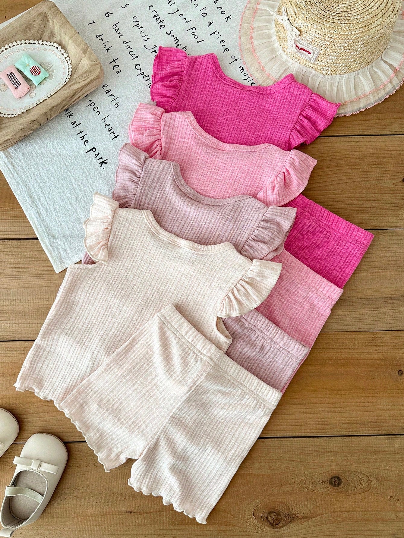 Souflis Souflis 4 Sets Baby Girl Floral & Bow T-Shirt Paired With Floral Print Shorts, Pink Bow T-Shirt Paired With Solid Shorts, Cherry Print T-Shirt Paired With Striped Shorts, Leopard Bow Print T-S