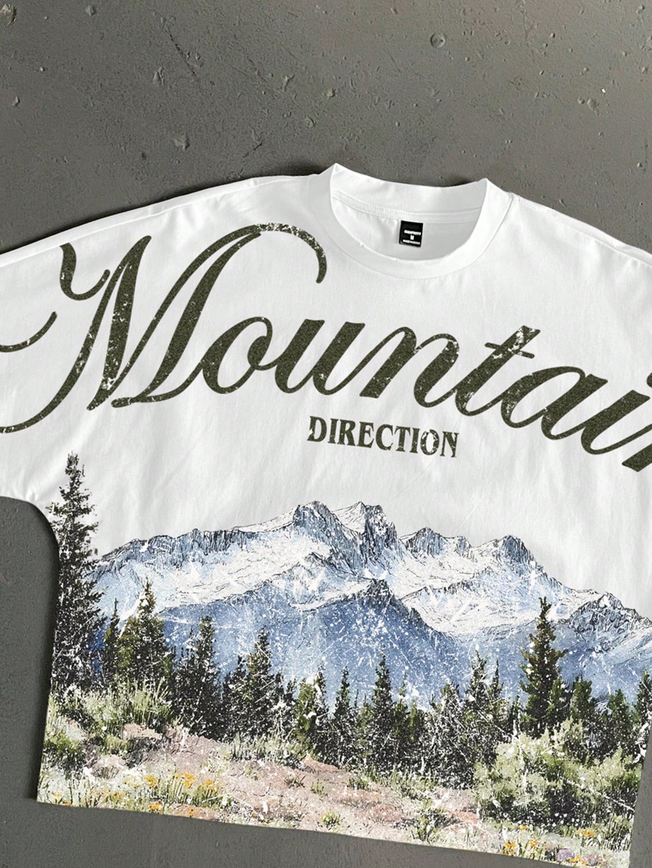 StoneGrade White Summer Streetwear Vacation Retro American Outdoor Landscape Graphic English Slogan Cropped Loose Fit Bat Wing Short Sleeve T-Shirt For Men